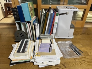 不要になったファイルと通帳
