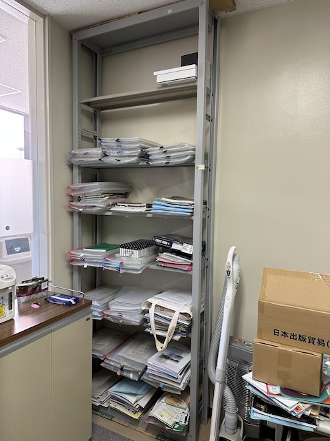 未整理の書棚